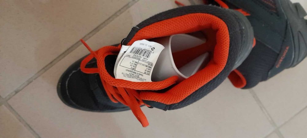 Туристически обувки