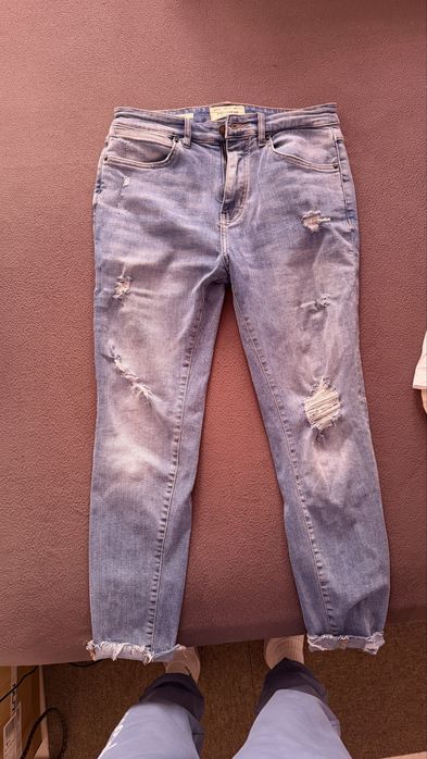 Vand blugi Zara / Bershka / Pull&Bear S ( 40 )