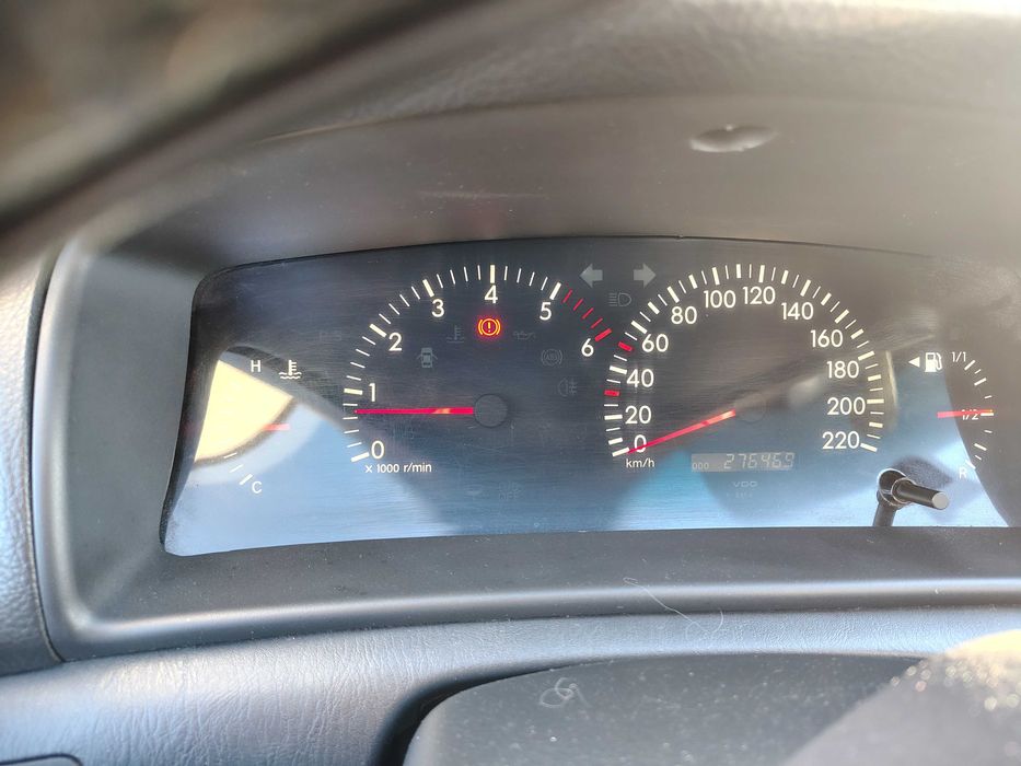 Toyota Corolla e120 hatchback