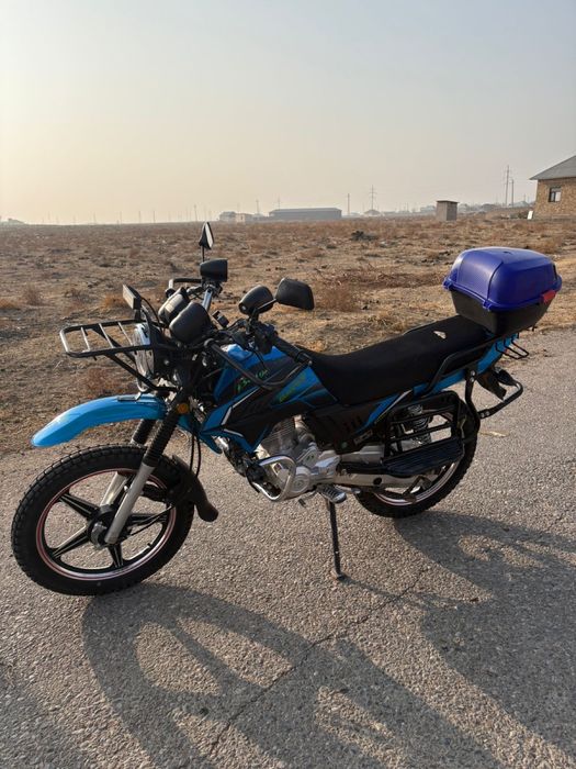 Мотоцикл 250 куб