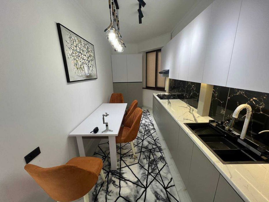 Продаётся люкс 2х комнатная новостройка с лифтом 4-этаж Адрес Гагарина