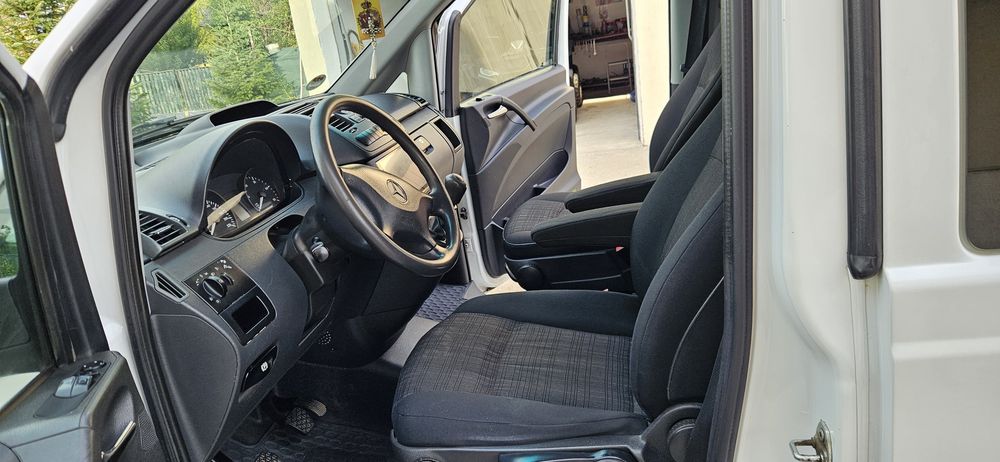 Mercedes benz , an fabricatie 2014 , proprietar in acte