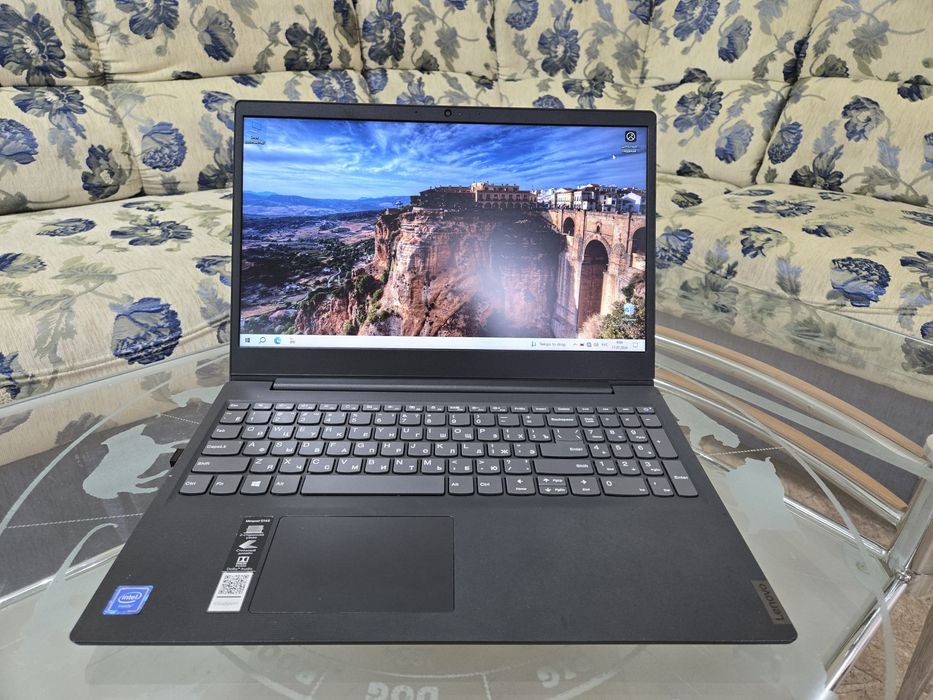 Ноутбук Lenovo в отличном состоянии