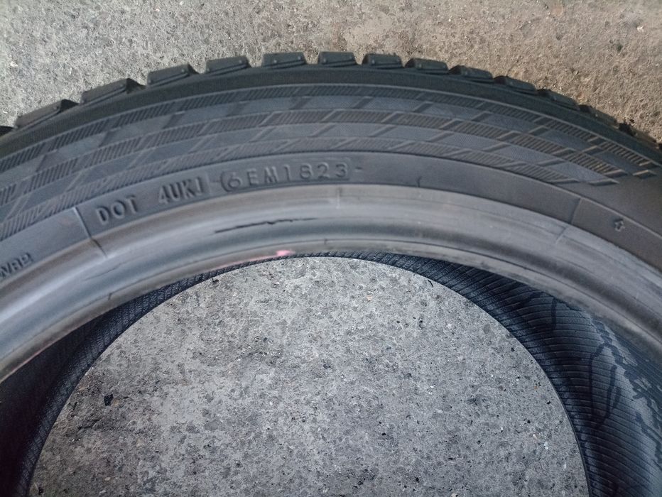 2 anvelope de iarna ca noi Yokohama 245/45 R20 dot 1823