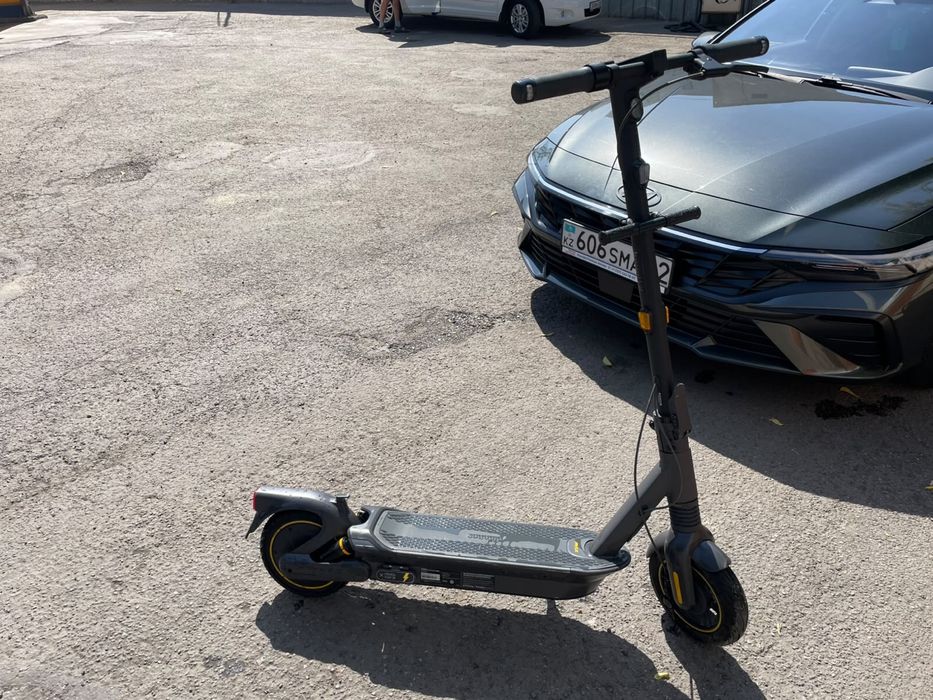 Самокат Ninebot Max G2