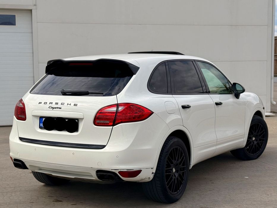 Porshe cayenne 2012**3.0d*trapa*alb*0daune**