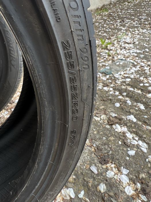 Anvelope vara 255 35 r20 ! 2 buc