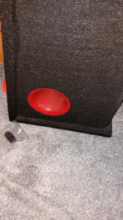 Сабвуфер на автомобиль