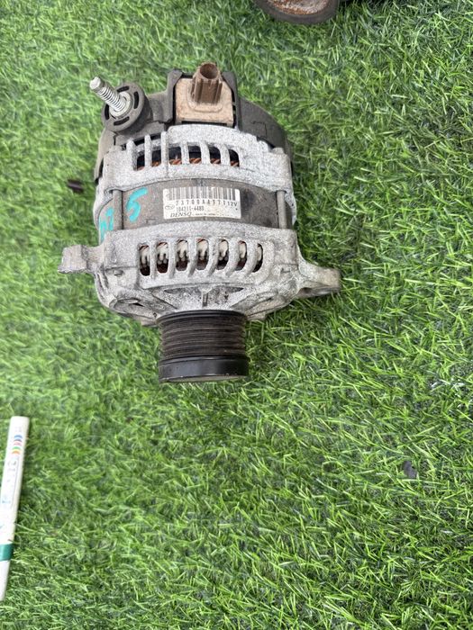 Привозной генератор на Subaru legacy,outback,forester fb20 fb25