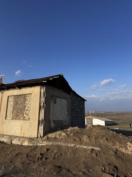 No turar yir joy sotiladi