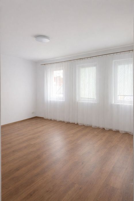 apartament de vânzare (2 camere) Cristești