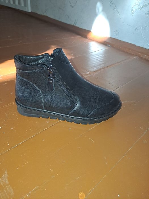 Продам обувь новая