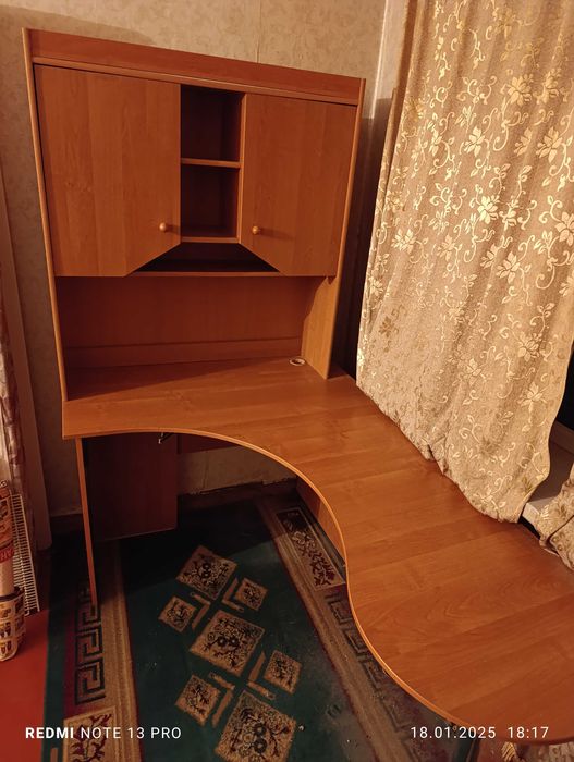 Стол компьютерный