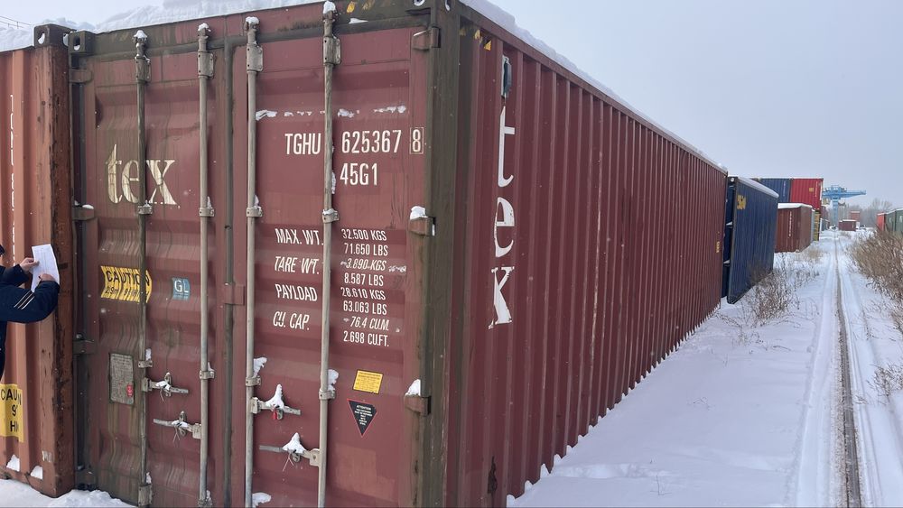 Продам морские 40 футовый контейнеры