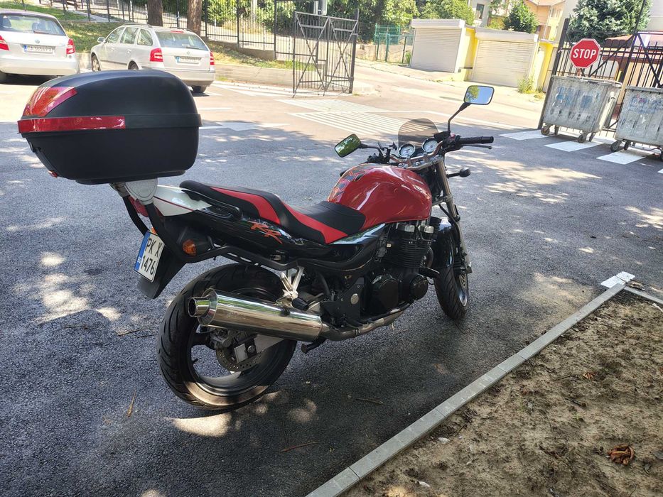 Kawasaki ZR750F регистриран