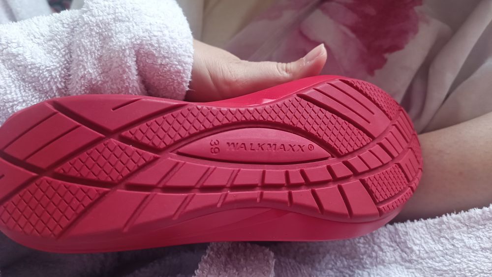 Обувки кецове Walkmaxx нови 39 номер