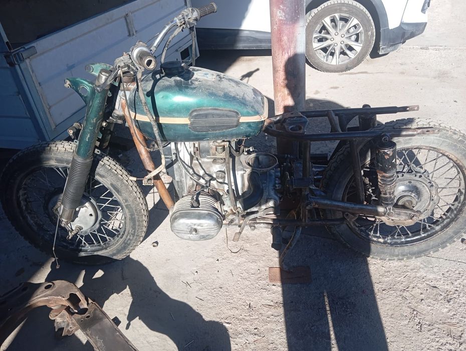 Продам мотоцикл Урал