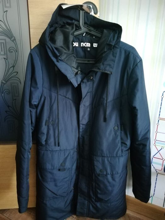 Продам демисезонную куртку