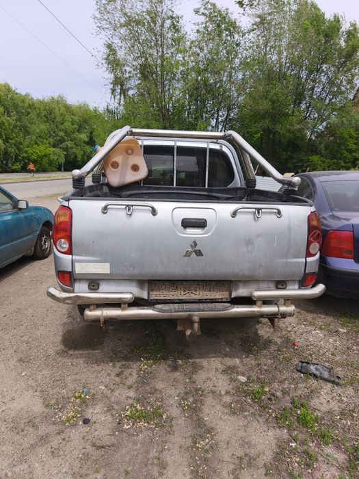 Продам пикап L200