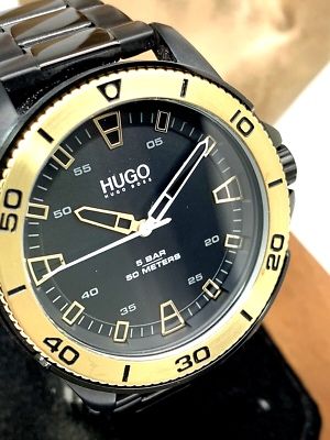 Hugo boss watch golden and black