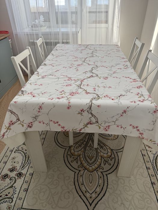 Прдам стол и 4 стула