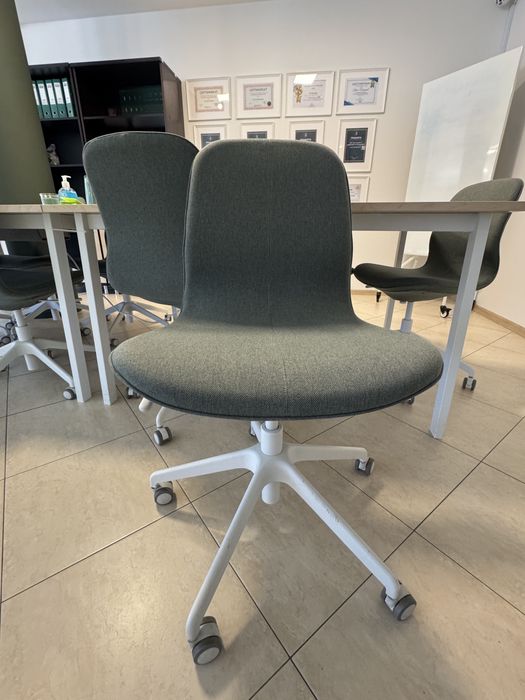 Офис мебели столове и шкафове