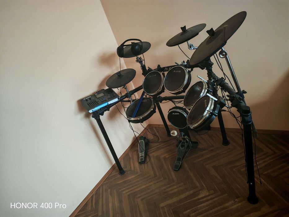 Електронни барабани Alesis DM10