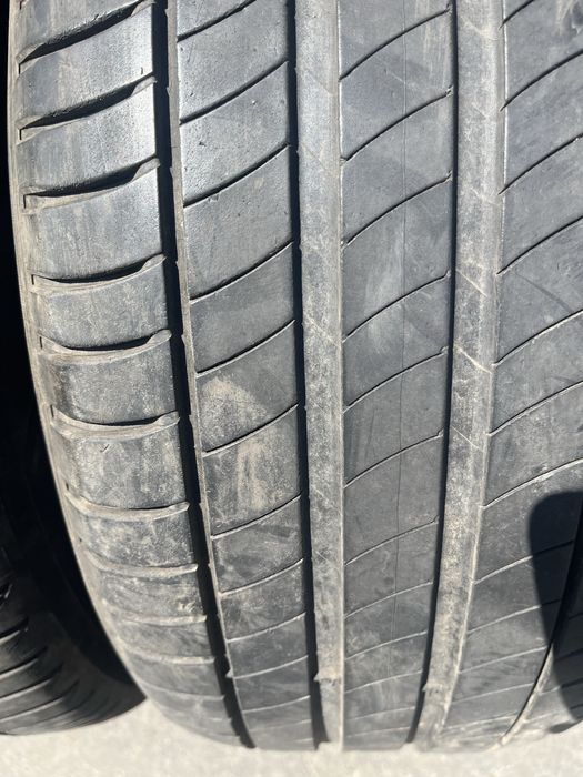 2 бр. летни гуми 225/50/17 Michelin AO DOT 4017 4 mm
