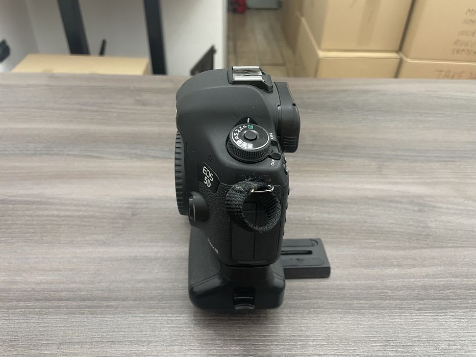 Canon 5D Mark III FULL FRAME – stare foarte bună + cutie