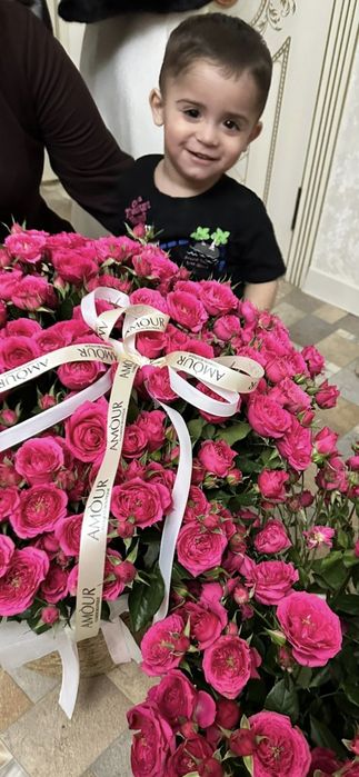 Цветы свежие только подарили