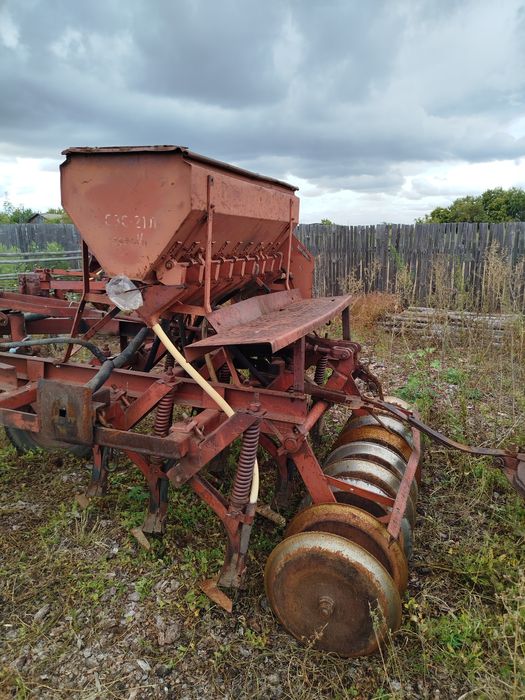 Продам сеялки сзс 2.1