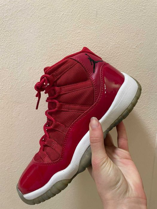 ЛИМИТИРАНИ Air Jordan 11 RETRO 'WIN LIKE '96', Червени