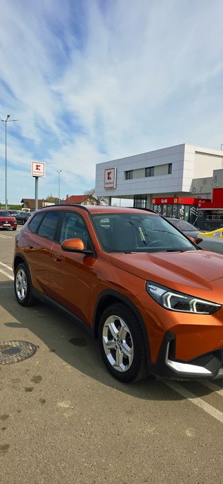 Vând BMW X1 18 D
