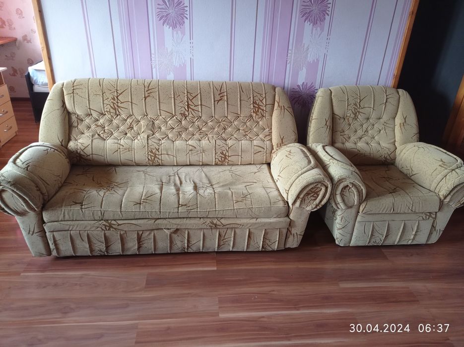 Диван и кресло продам