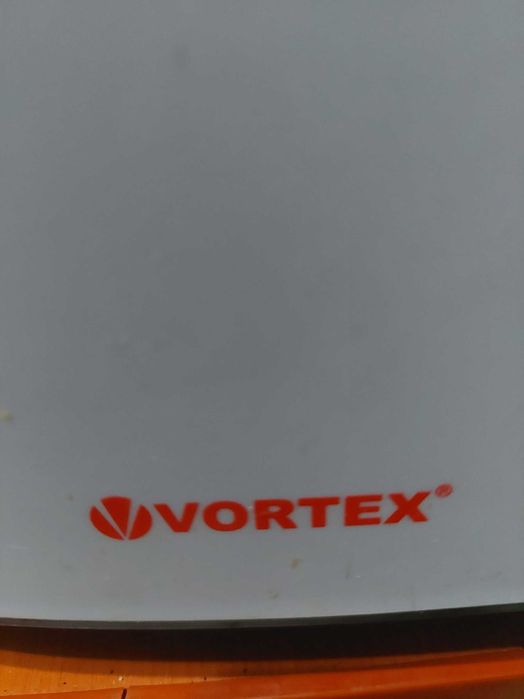 Masina de tocat carne Vortex