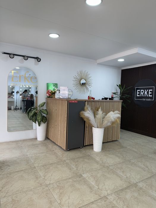 Продам  Ресепшен .