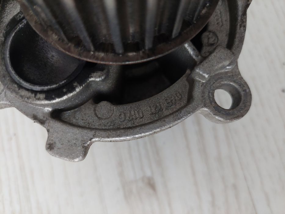 Оригинална водна помпа за Seat Vw Skoda Audi