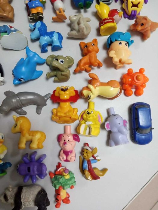 Играчки от шоколадови яйца Kinder