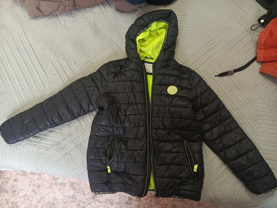 Куртки детские осень 140