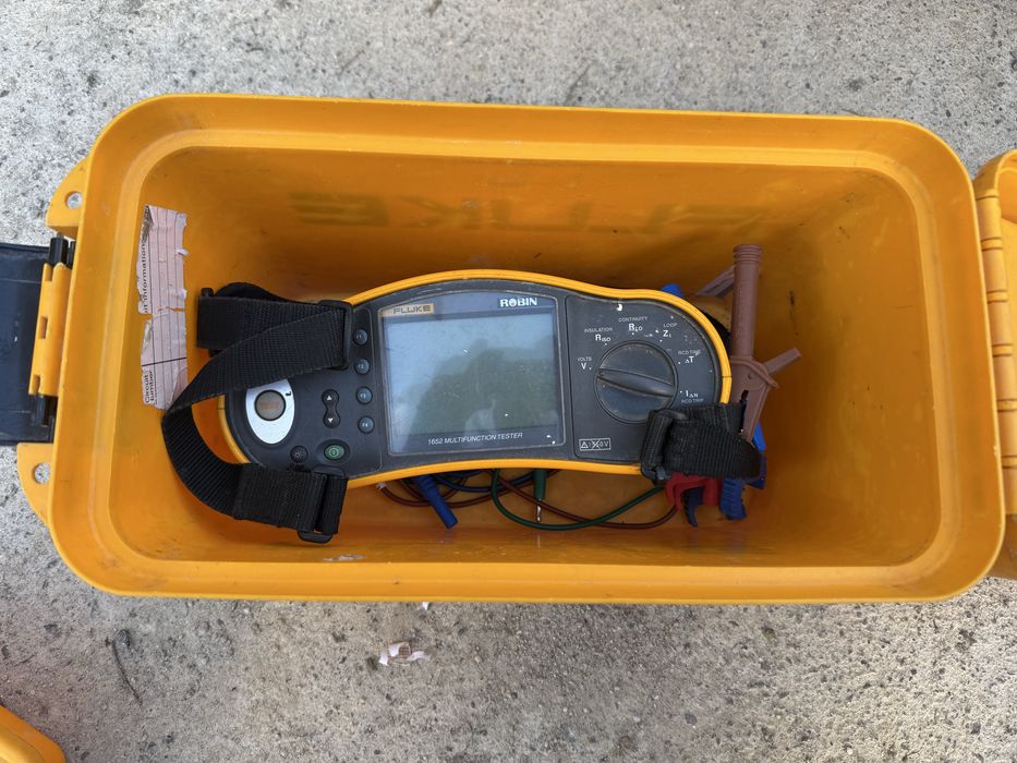 мултифункционален тестер Fluke 1652