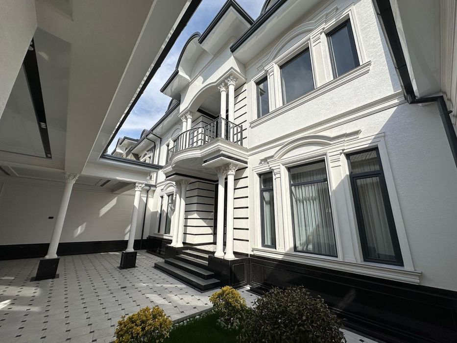 Гостиница России-Сдается новый дом в престижном районе!