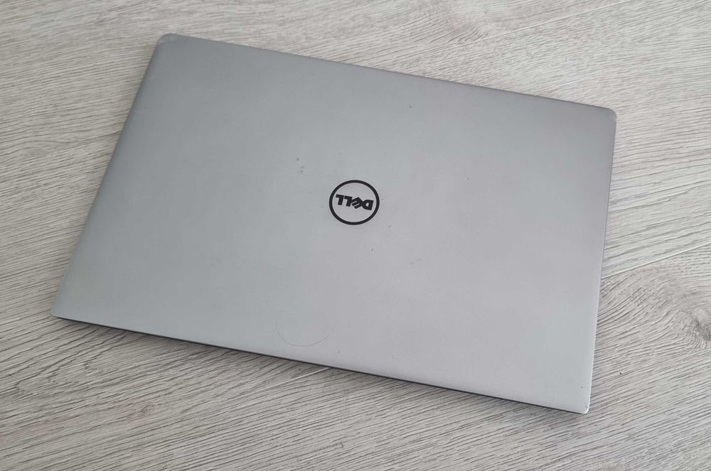 Laptop Dell XPS 13", 3K Touchscreen, i7-5500u, 8 GB RAM, SSD 256 GB