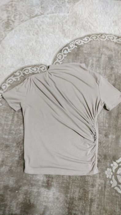 Футболки 3 цвета женская со сборкой на плече и сбоку