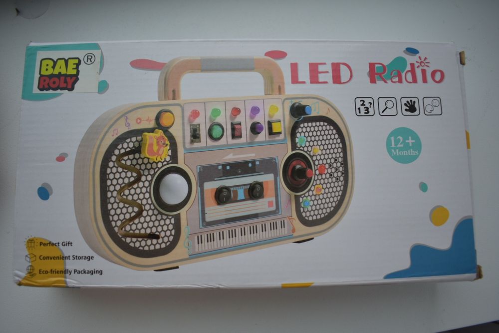 Radio lemn copii cu lumini și butoane Montessori – NOU, educativ, inte