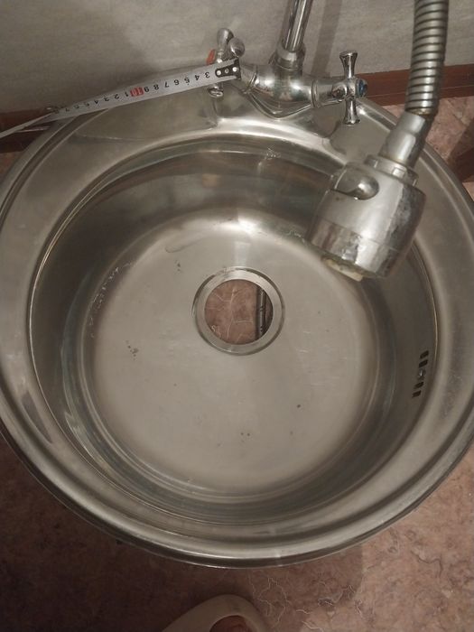 Продам круглую мойкк