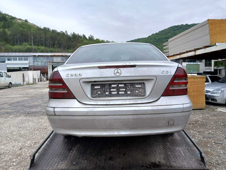 Мерцедес C200  cdi, 2002 г на части