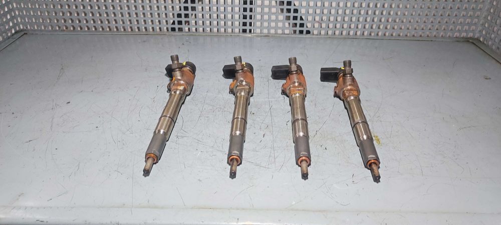 Injector injectoare volkswagen vw 1.6 TDI cay CAYC cod 03l130277b