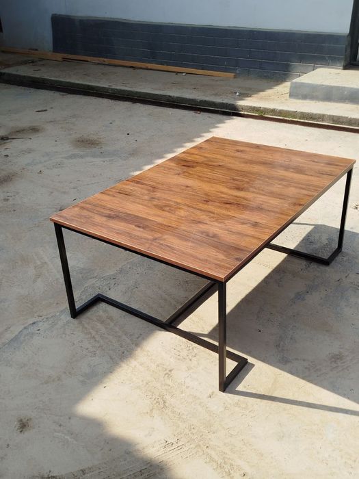 Журнальный столик из лофта