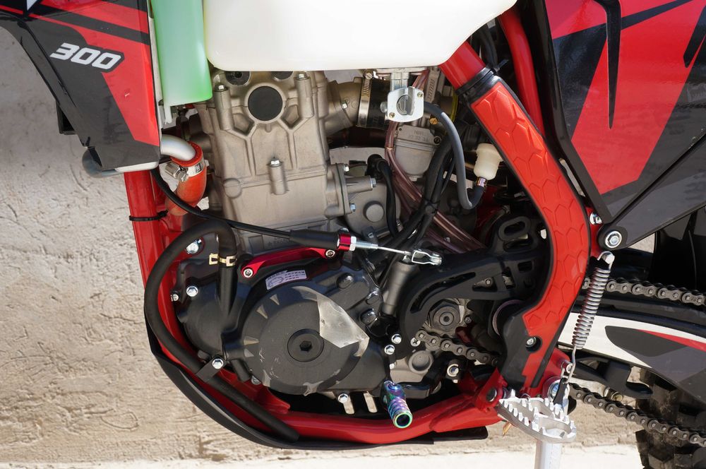 Эндуро мотоцикл ZUUM BUSTER (300 NС)