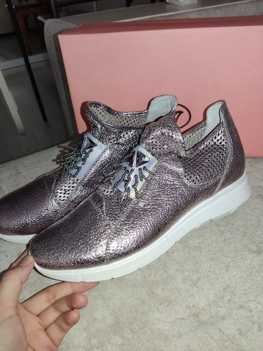 Кроссовки Летние